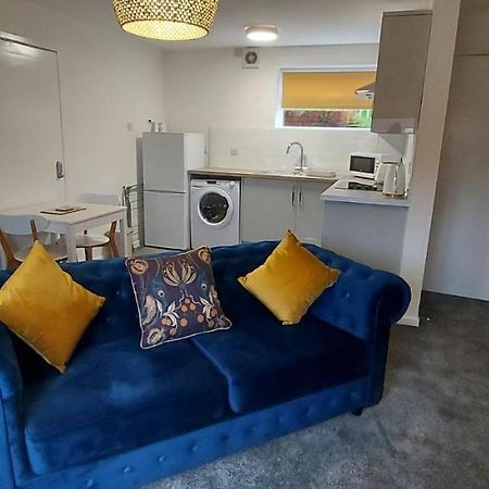 The Tackeroo Suite Hednesford Ngoại thất bức ảnh